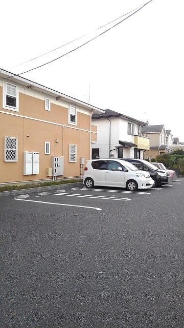 2/6 駐車場