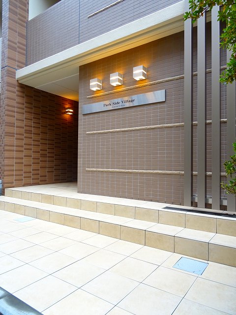 13/24 エントランス