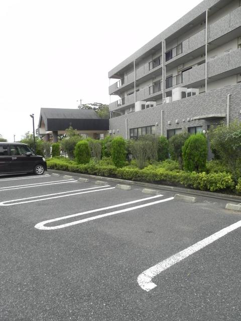 22/30 駐車場