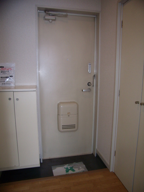 5/18 玄関