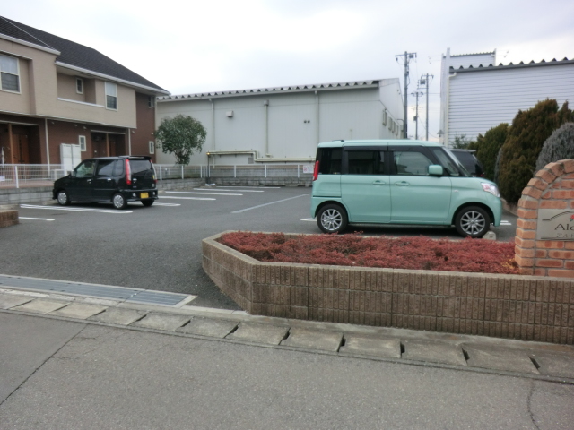 19/27 駐車場