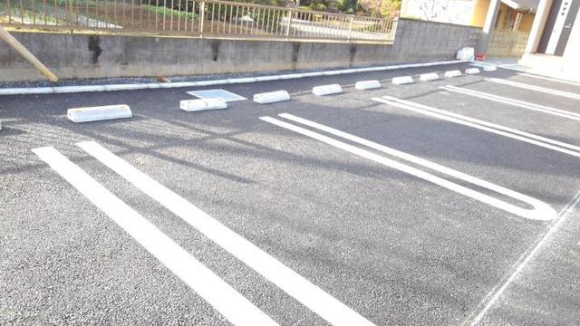 14/23 駐車場