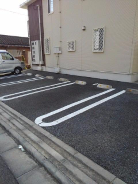 14/20 駐車場