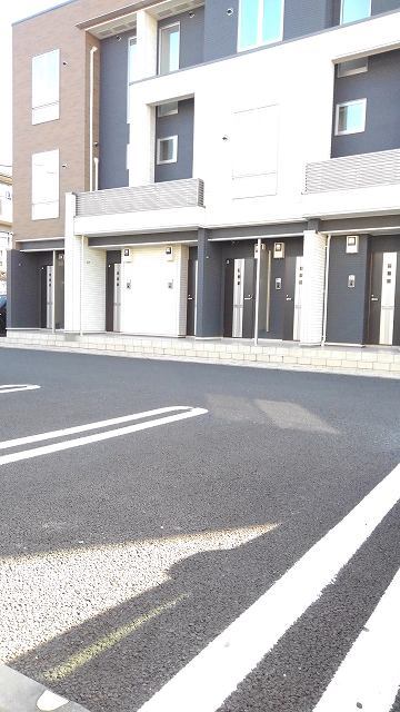 28/30 駐車場