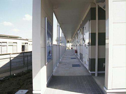 13/18 エントランス