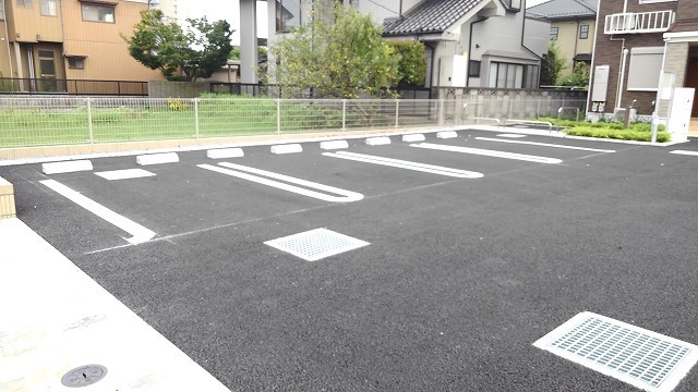 14/20 駐車場