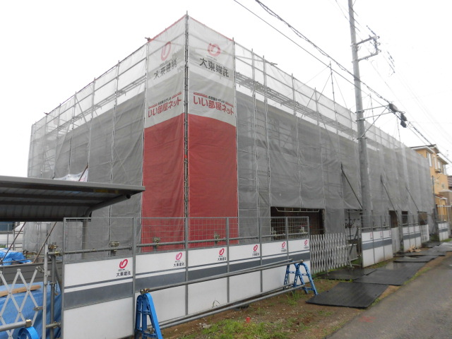 16/23 エントランス