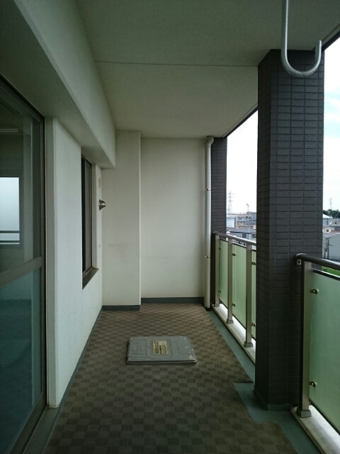 14/28 バルコニー