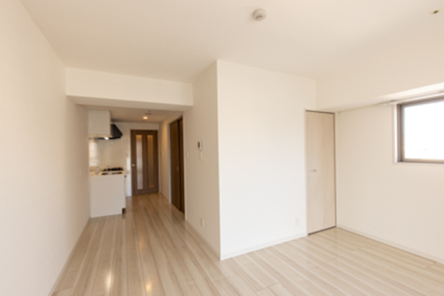 13/30 リビング/ダイニング