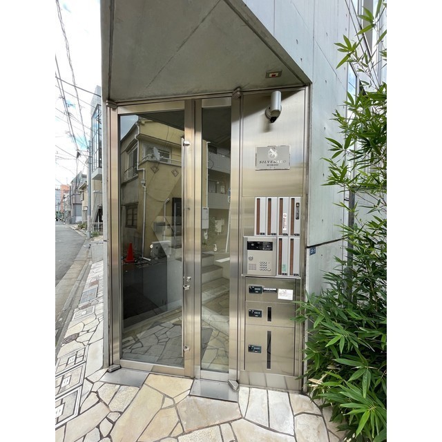 2/10 エントランス