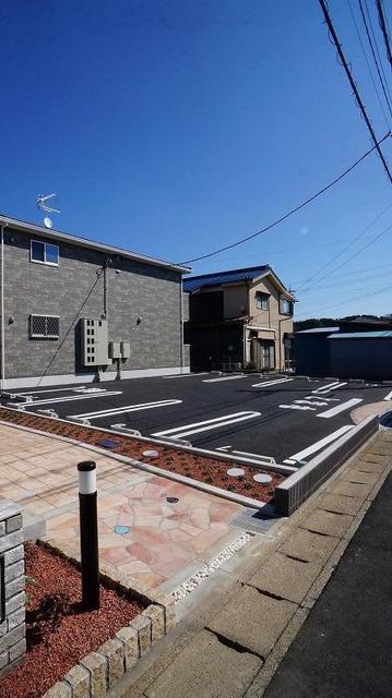 23/30 駐車場