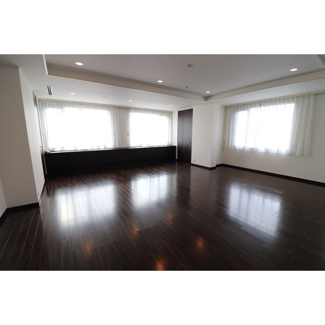 15/16 エントランス