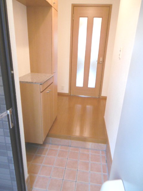 21/28 エントランス