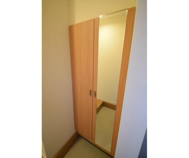 19/29 玄関