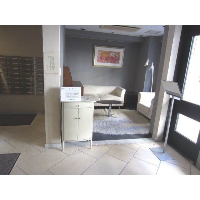 4/4 エントランス