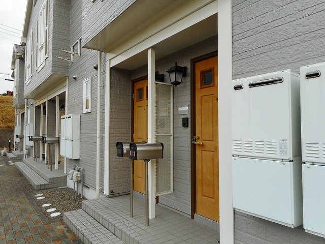 13/22 エントランス