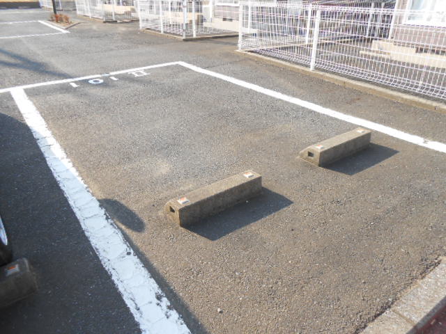 14/23 駐車場
