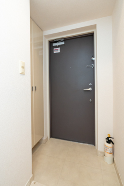 13/30 玄関