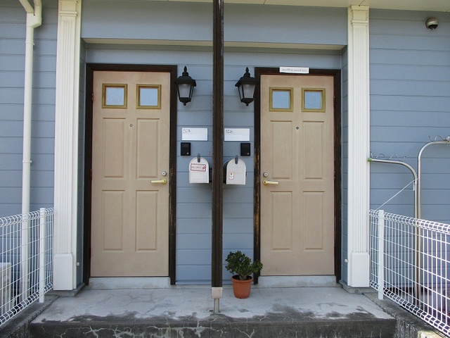 20/27 エントランス