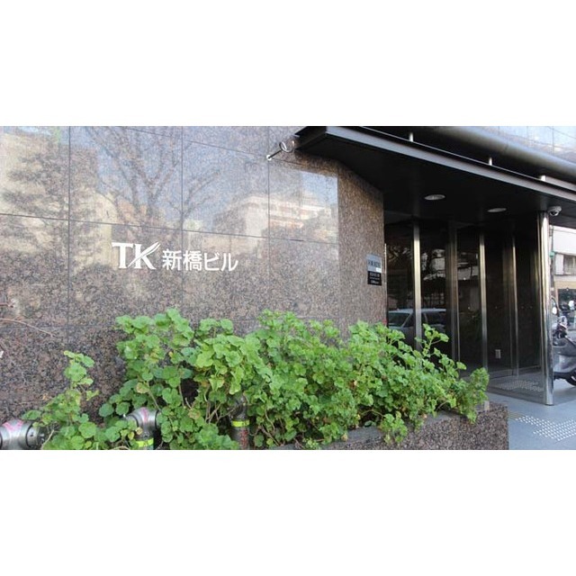 21/22 エントランス