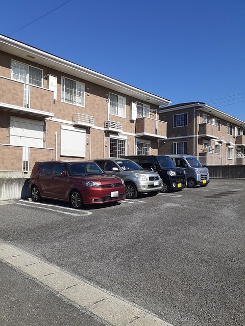 14/20 駐車場