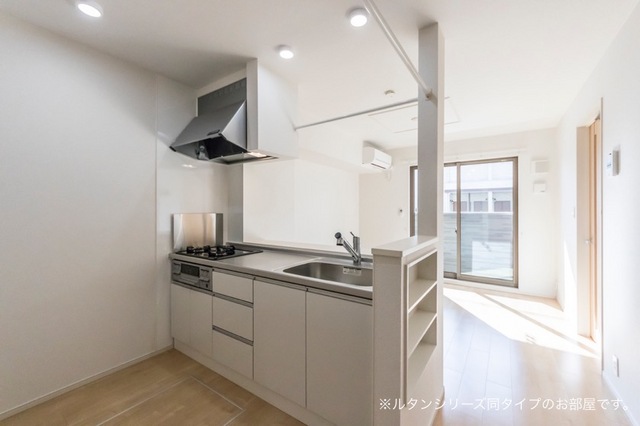 15/22 エントランス