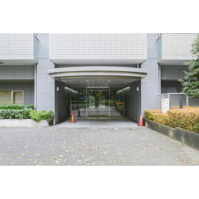 3/4 エントランス