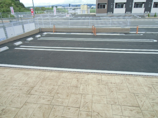 22/30 駐車場