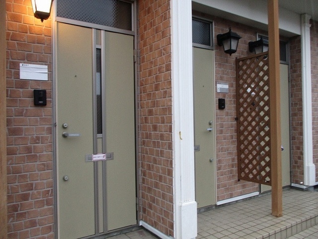 22/30 エントランス