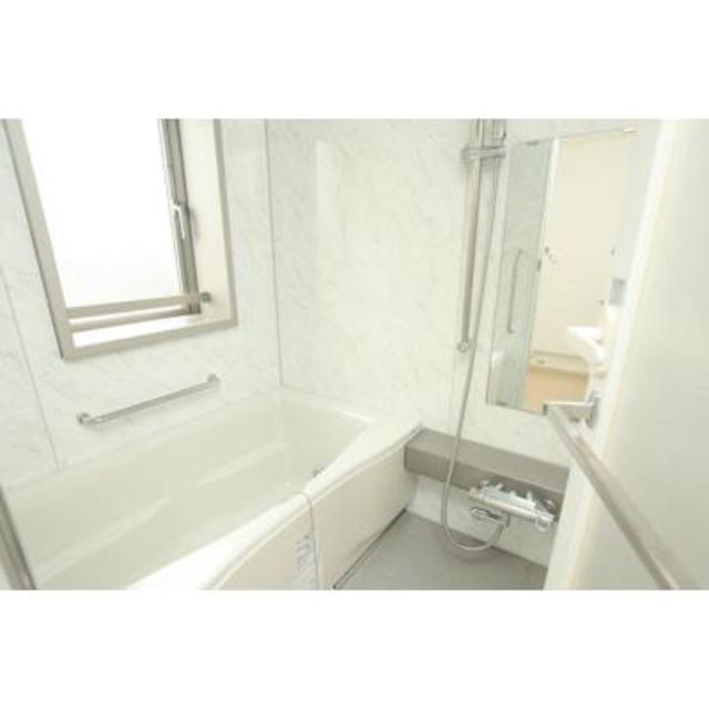 18/30 浴室