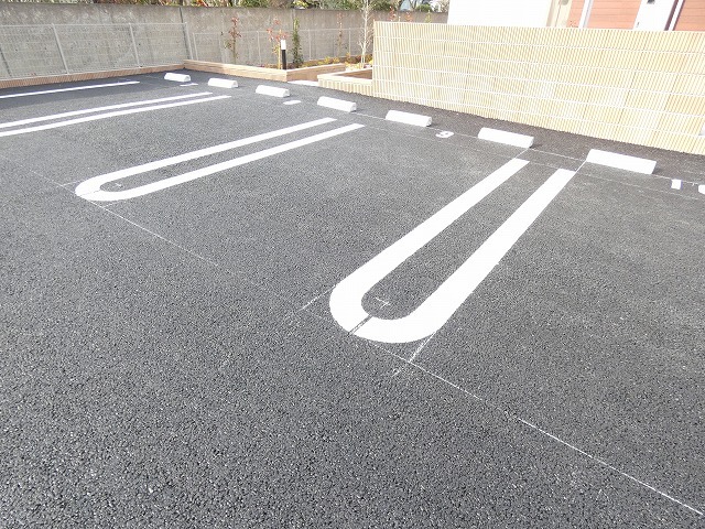 14/20 駐車場