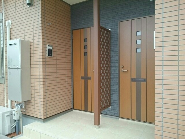 17/25 エントランス