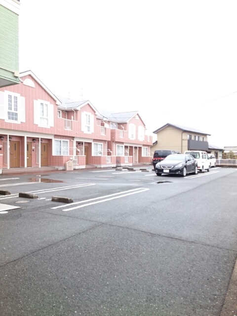 22/28 駐車場
