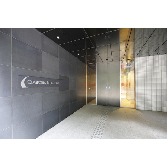 13/21 エントランス