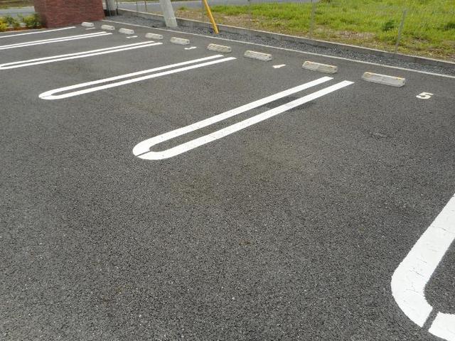 14/20 駐車場