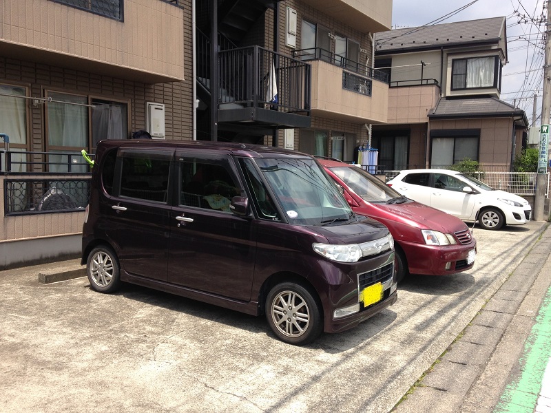 22/30 駐車場