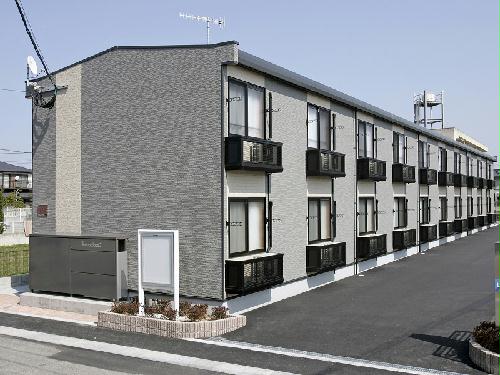レオパレスポラール参番館の外観