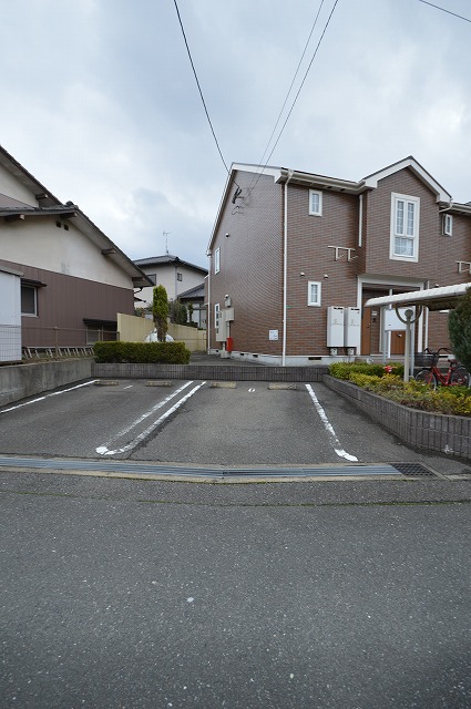 17/23 駐車場