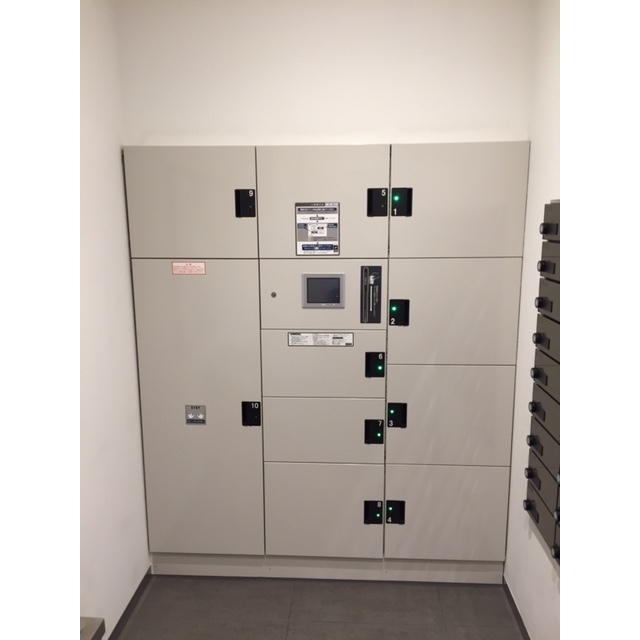 4/10 エントランス