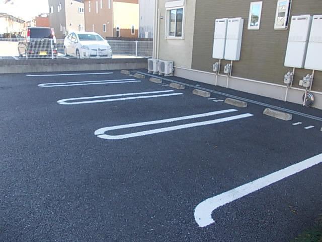 14/20 駐車場