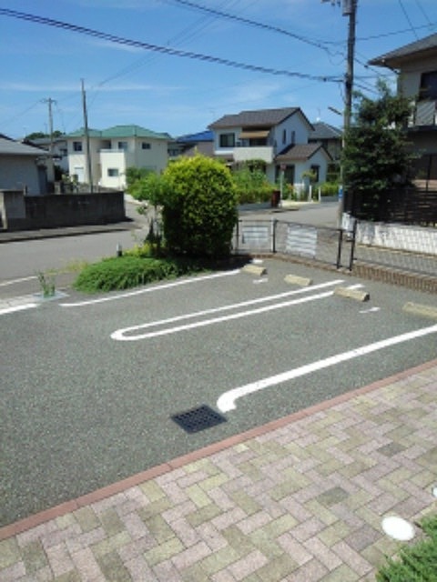 16/22 駐車場