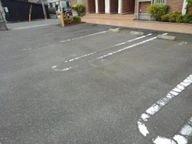 14/20 駐車場