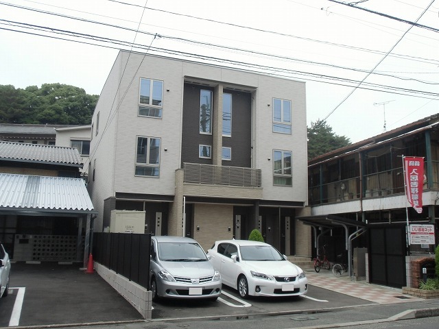 14/20 駐車場