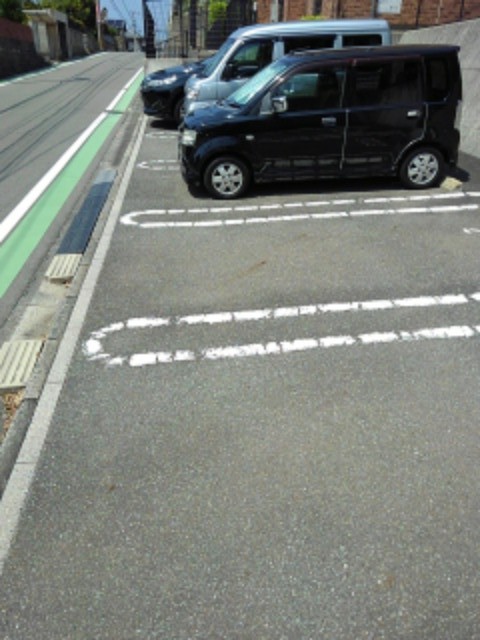 14/20 駐車場
