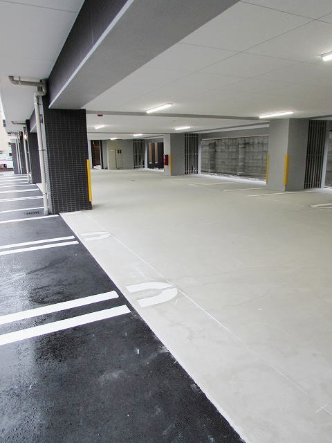 2/8 駐車場