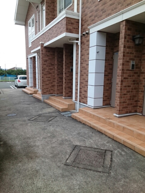 14/25 エントランス