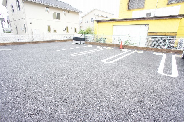 14/20 駐車場