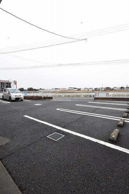 14/20 駐車場