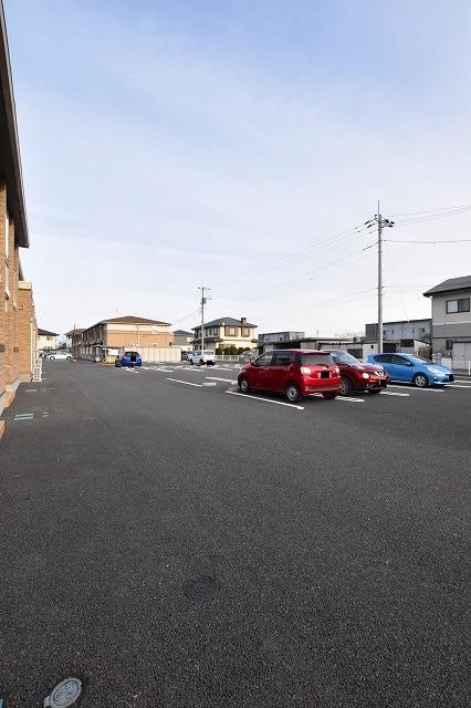 14/20 駐車場