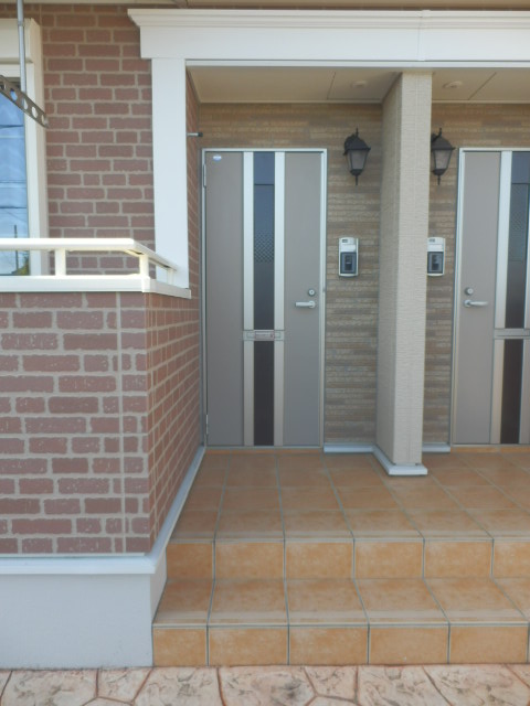 20/30 エントランス